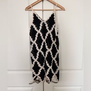 Elegant Black and White Patterned Knit Dress